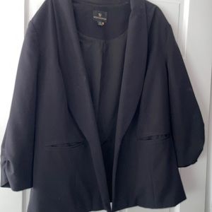 Worthington suit jacket Size 1X cinch sleeve lightweight black jacket
